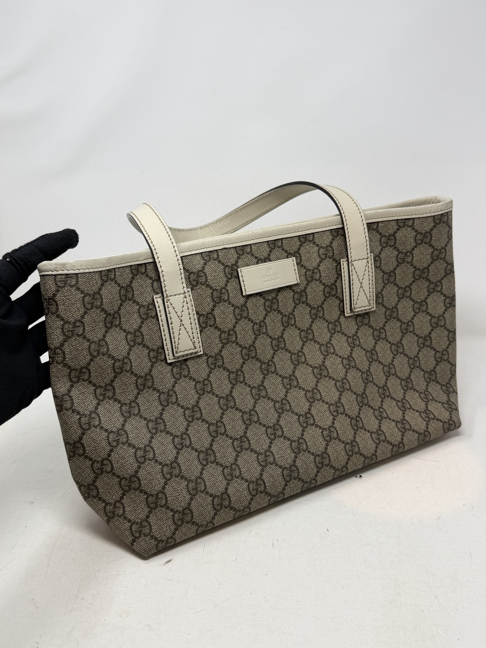 Gucci GG Supreme Tote Bag